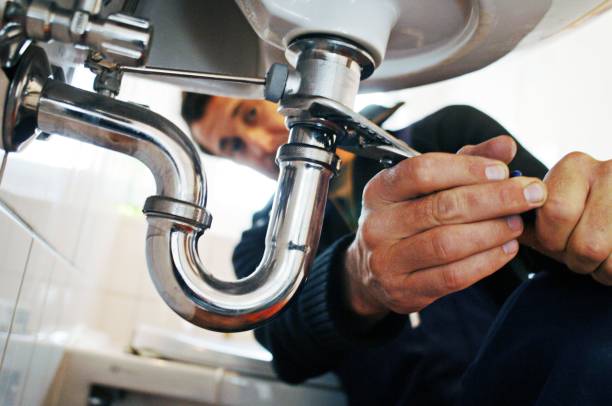 Best Faucet Repair  in Newton, IA
